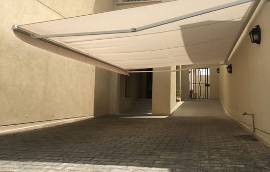 أنواع مظلات سيارات