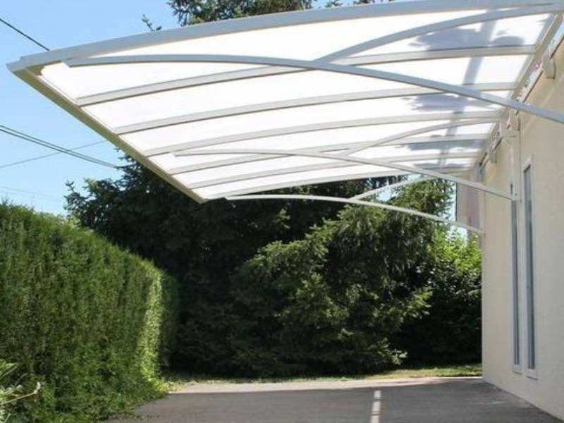 مظلة للحوش والحديقة